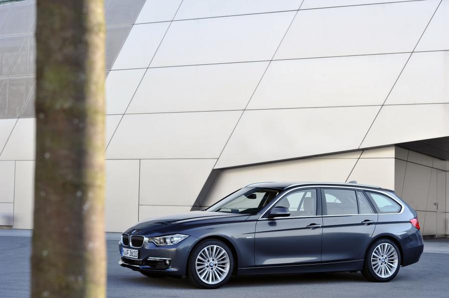  BMW 328i Touring Luxury 2012 года  (фото 126 из 200)